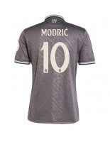 Real Madrid Luka Modric #10 Tredjedrakt 2024-25 Korte ermer